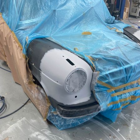 Karosseriearbeiten am Auto