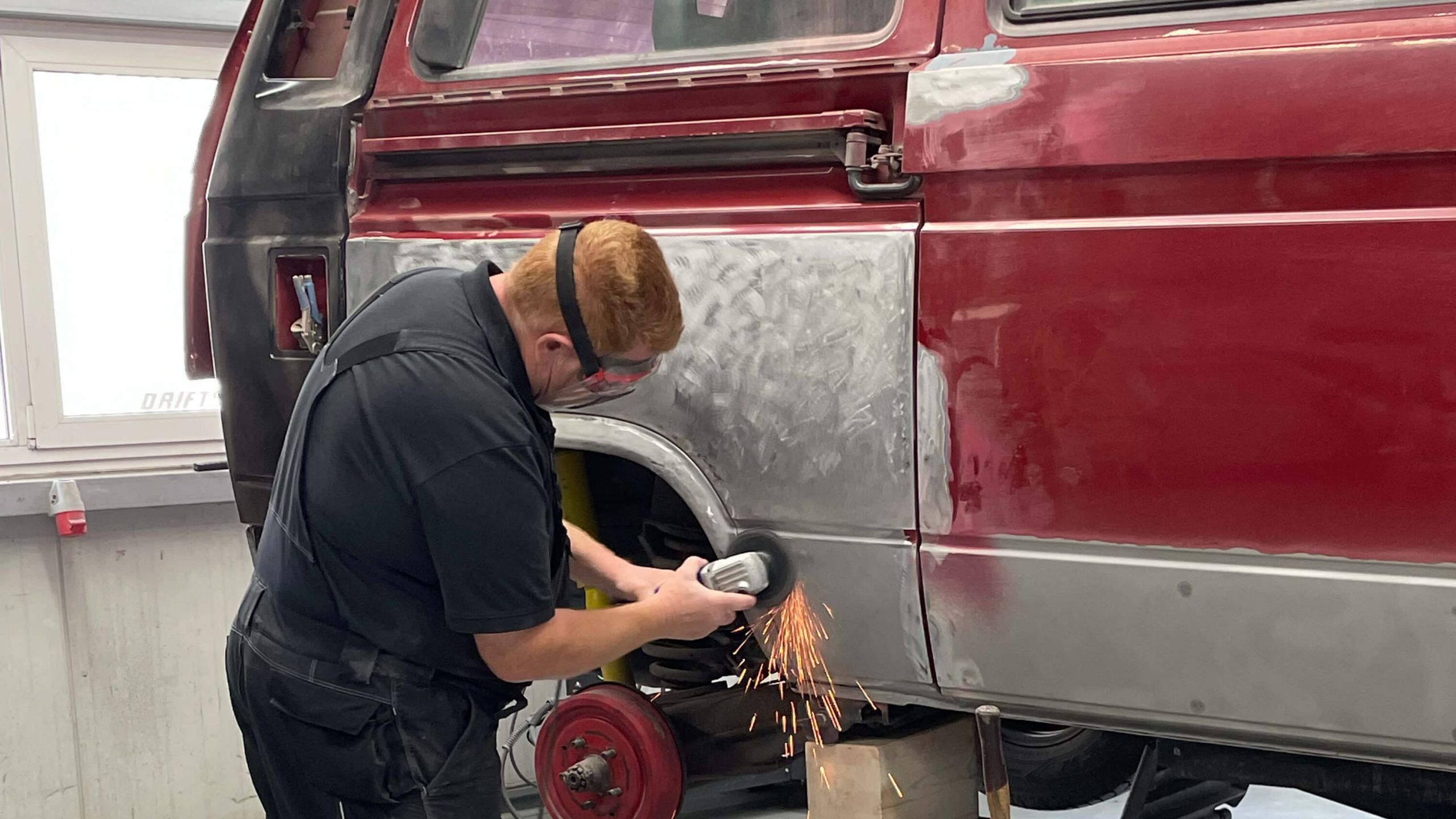 Schweissarbeiten an der Karosserie